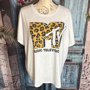 MTV Music Television white & leopard print tshirt, size 2X, good condition